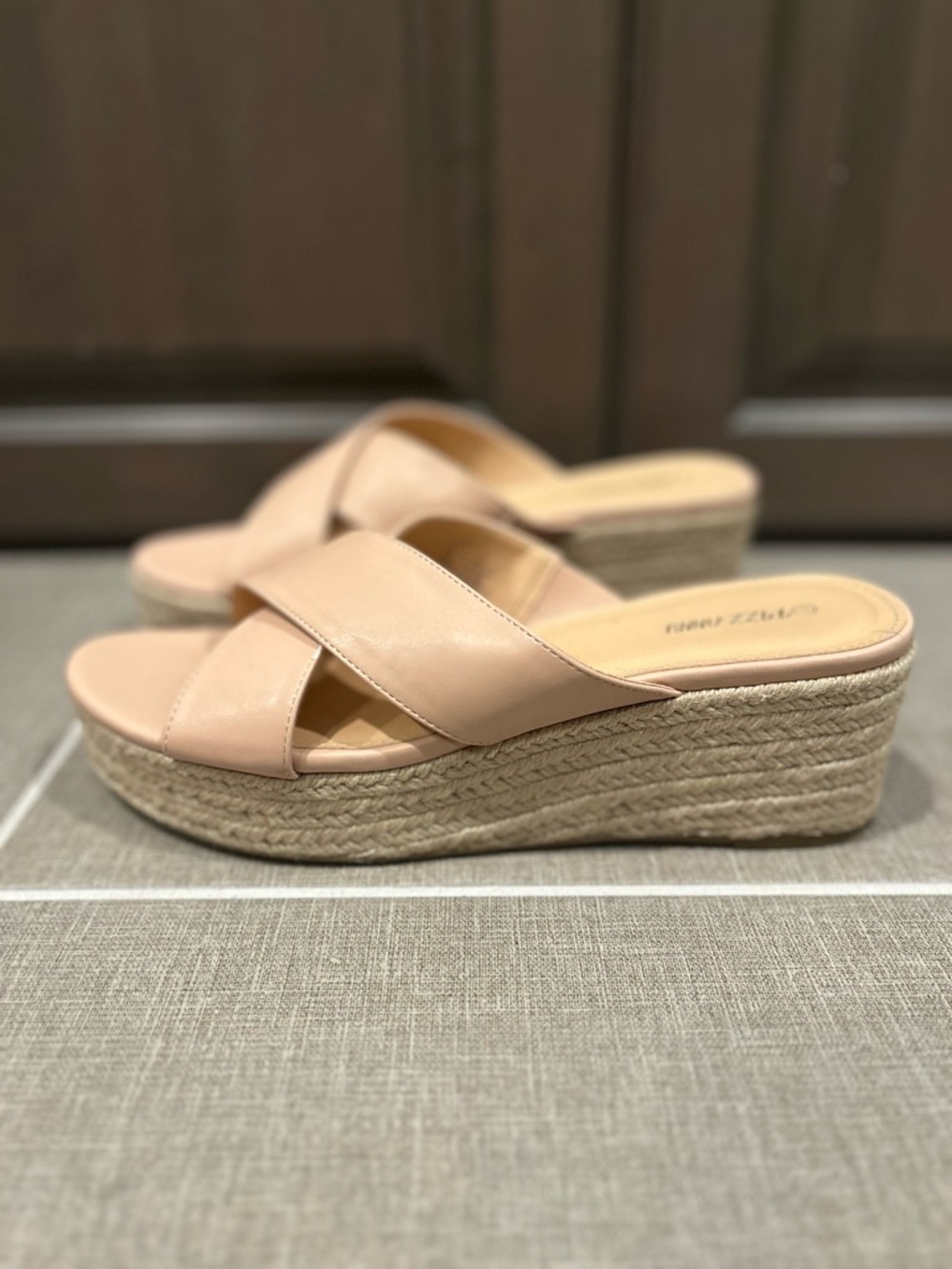 PIZZ ANNU Misty Criss Cross Platform Sandals in Nude, Size 9.5